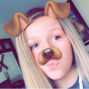 Meet your Posher, Lily